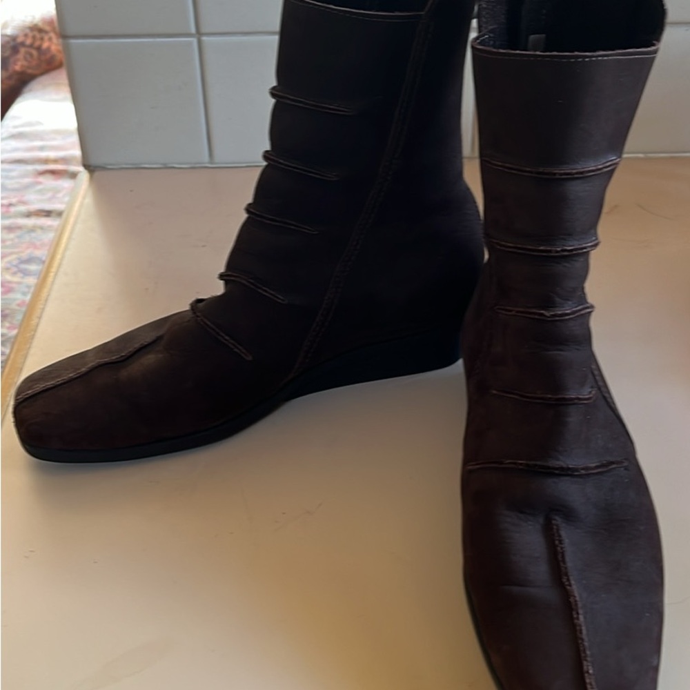 Arche Dark Brown Leather Boots